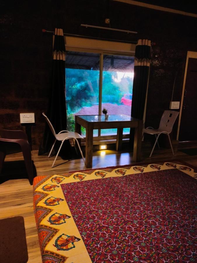 Riverstone Riverfront Farmhouse Гокарна Екстериор снимка