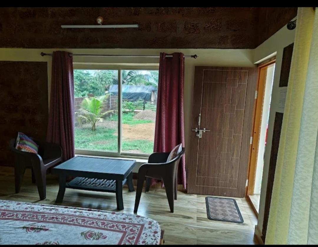 Riverstone Riverfront Farmhouse Гокарна Стая снимка